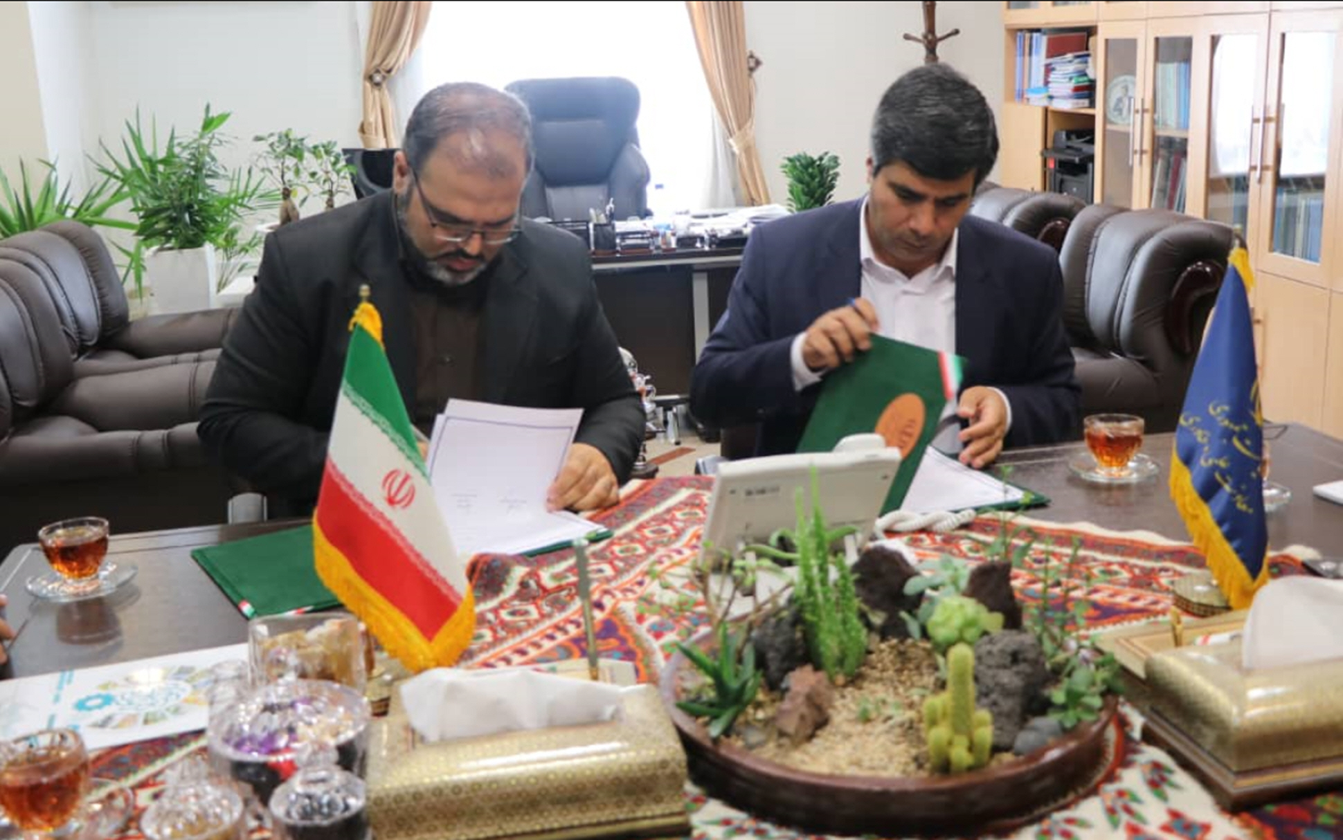 انعقاد تفاهمنامه همکاری معاونت علمی و فناوری ریاست جمهوری و سازمان اقتصادی کوثر انعقاد تفاهمنامه همکاری معاونت علمی و فناوری ریاست جمهوری و سازمان اقتصادی کوثر