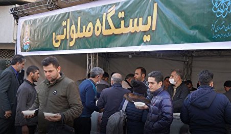 گزارش تصویری | برگزاری  مراسم و برپایی ایستگاه صلواتی به مناسبت سالروز شهادت حاج قاسم سلیمانی