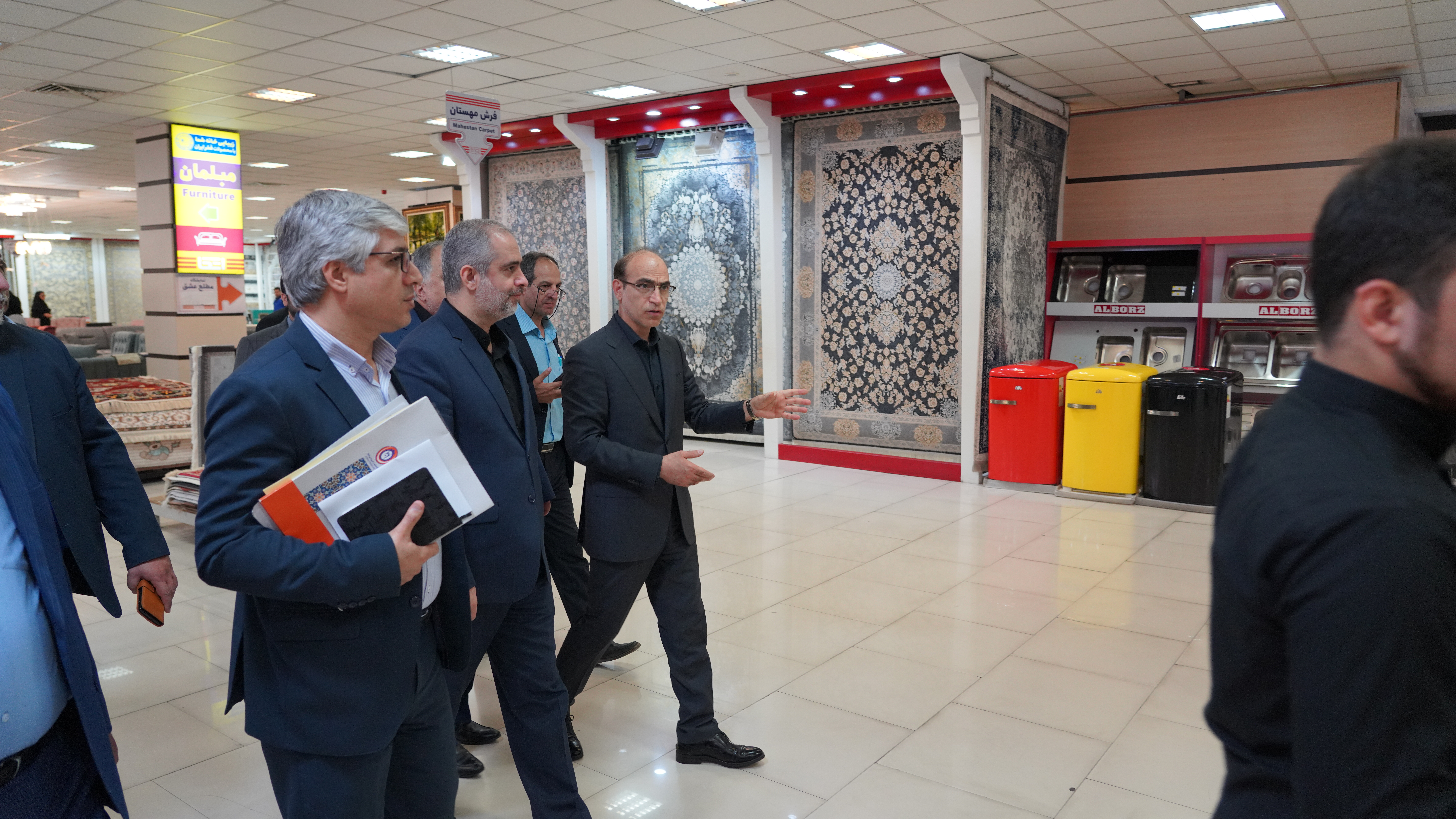 تخفیف ویژه محصولات بامک در فروشگاه اتکای مرکزی تخفیف ویژه محصولات بامک در فروشگاه اتکای مرکزی