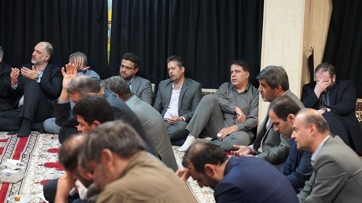توسل و ولایت مداری دو خصلت بارز سیدالشهدای خدمت توسل و ولایت مداری دو خصلت بارز سیدالشهدای خدمت
