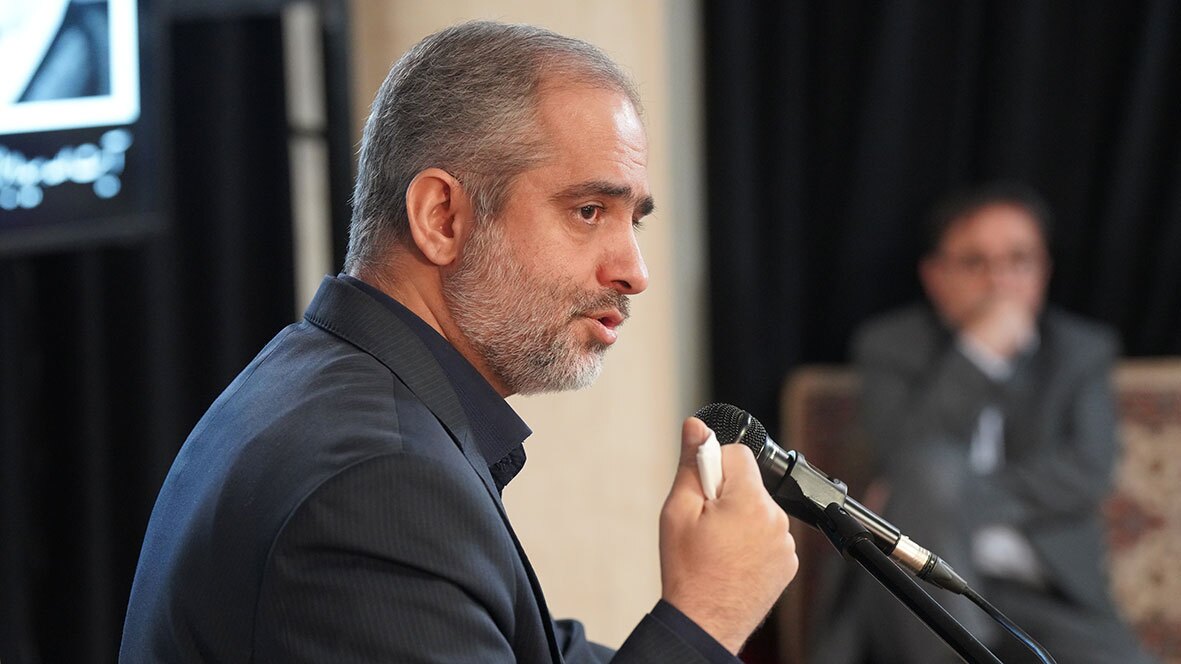 توسل و ولایت مداری دو خصلت بارز سیدالشهدای خدمت توسل و ولایت مداری دو خصلت بارز سیدالشهدای خدمت