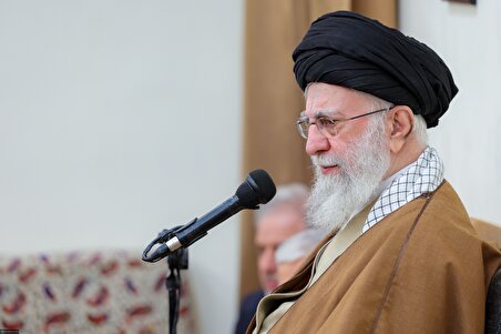دیدار جمعی از فرماندهان نیرو‌های مسلح با فرمانده معظم کل قوا