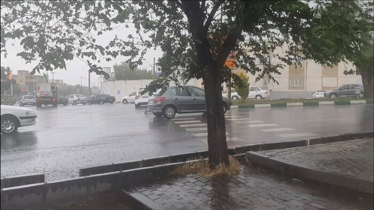 رگبار و رعدوبرق از غرب تا شرق کشور