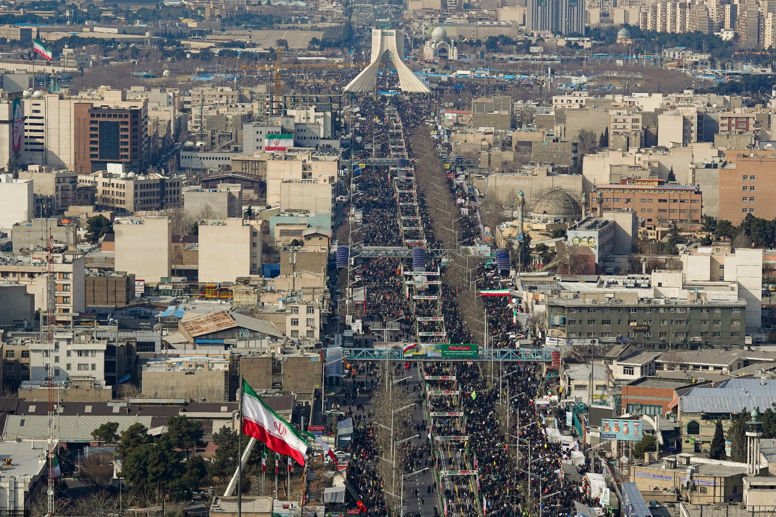 تصاویر هوایی راهپیمایی مردم تهران در ۲۲ بهمن ۱۴۰۳