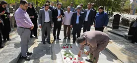 تجدید میثاق مدیران و کارکنان سازمان اقتصادی کوثر با شهدا در هفته دفاع مقدس