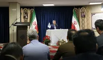 ضرورت نگاهِ از بالا به هجمه‌های دشمن در ایجاد بصیرت و برون رفت از بُحران