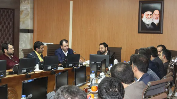 نشست هم اندیشی معاون توسعه منابع و پشتیبانی و جوانان شاغل در ستاد سازمان