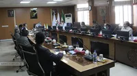 نشست هم اندیشی کارکنان واحدهای بیمه شرکت های تابعه با مدیرعامل سازمان