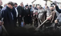 غرس یک اصله نهال توسط مدیرعامل سازمان اقتصادی کوثر به مناسبت هفته درختکاری و به یاد و نام شهدا در آستانه هفته بزرگداشت شهدا