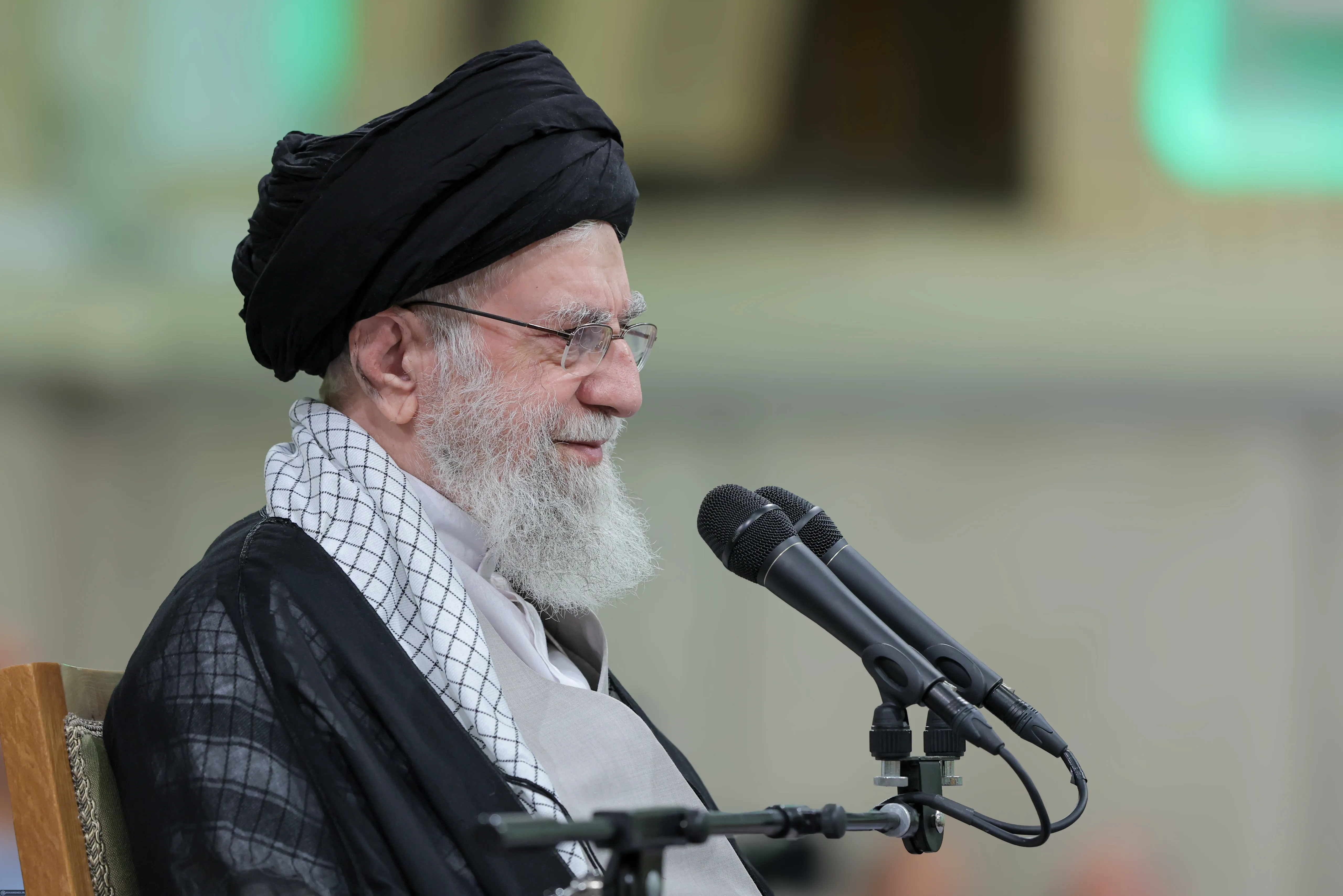 دیدار معلمان با رهبر معظم انقلاب اسلامی