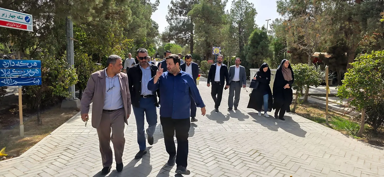 تجدید میثاق مدیران و کارکنان سازمان اقتصادی کوثر با شهدا در هفته دفاع مقدس
