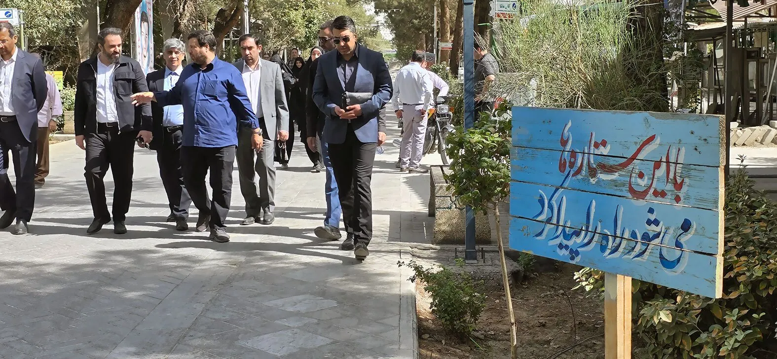 تجدید میثاق مدیران و کارکنان سازمان اقتصادی کوثر با شهدا در هفته دفاع مقدس