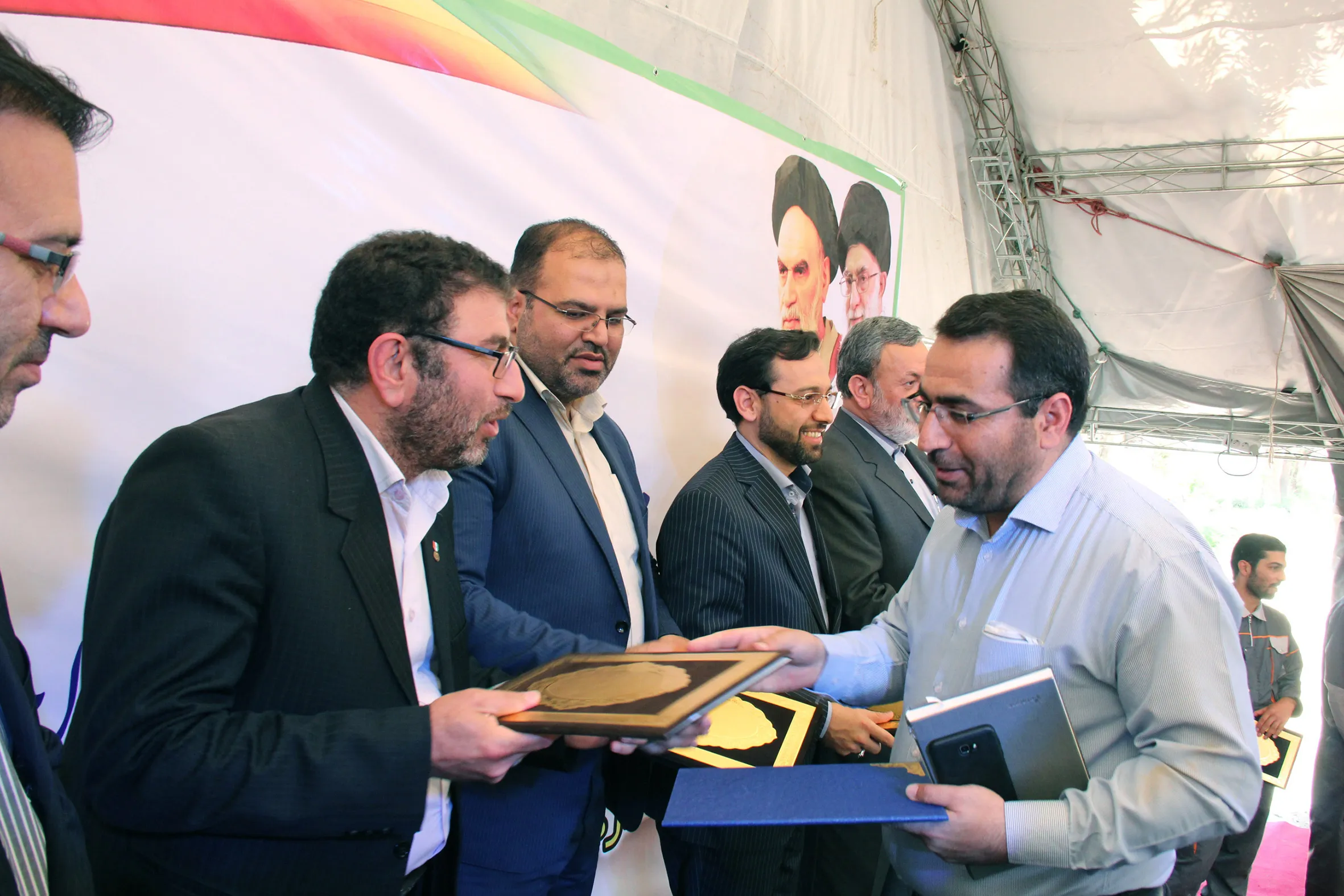 گزارش تصویری آئین افتتاح دو پروژه مهم کشاورزی سازمان اقتصادی کوثر در شهرستان ورامین 1397/02/25