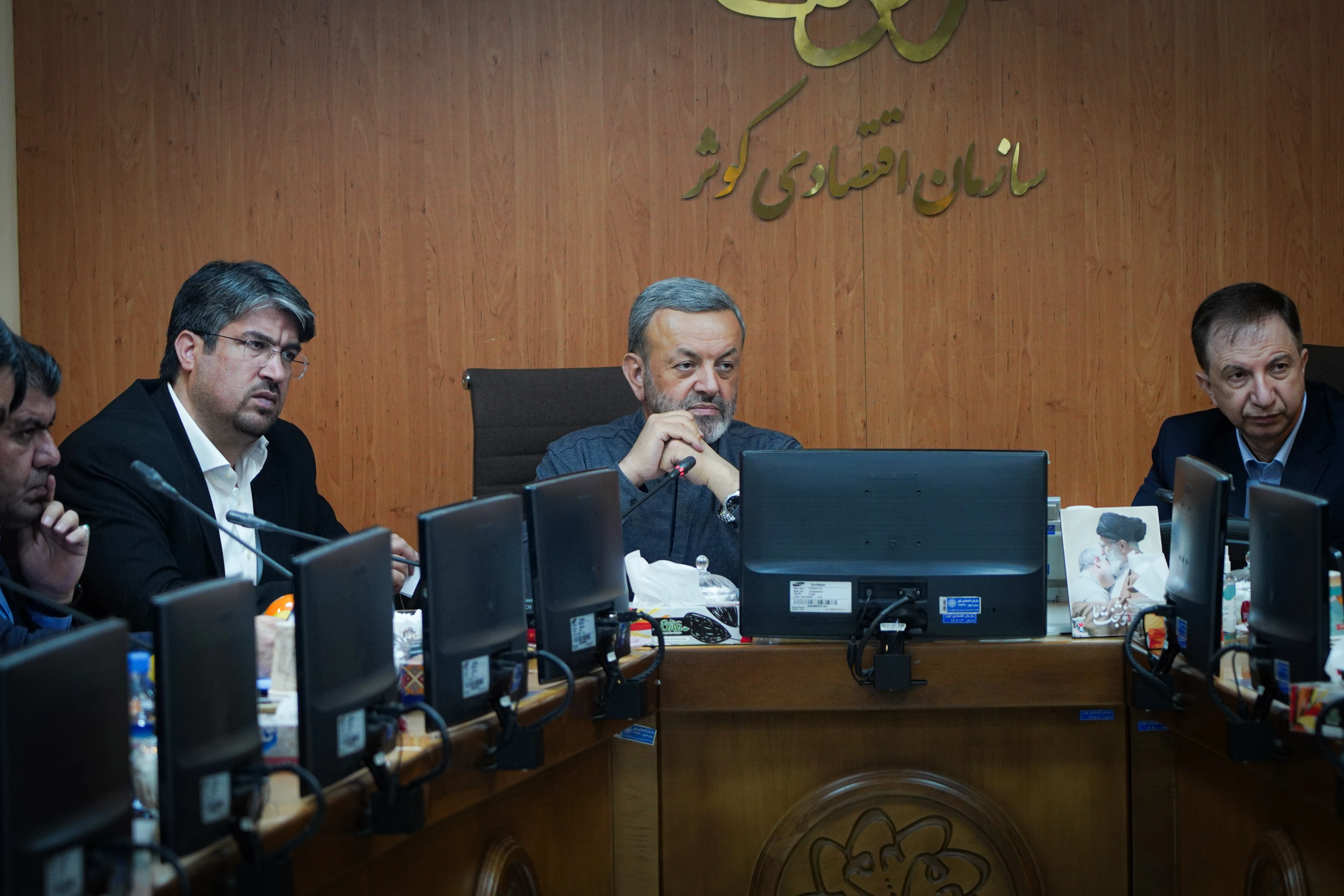 تفاهم نامه همکاری میان سازمان اقتصادی کوثر، بانک دی و شرکت دانش بنیان رویش کوثر امضا شد