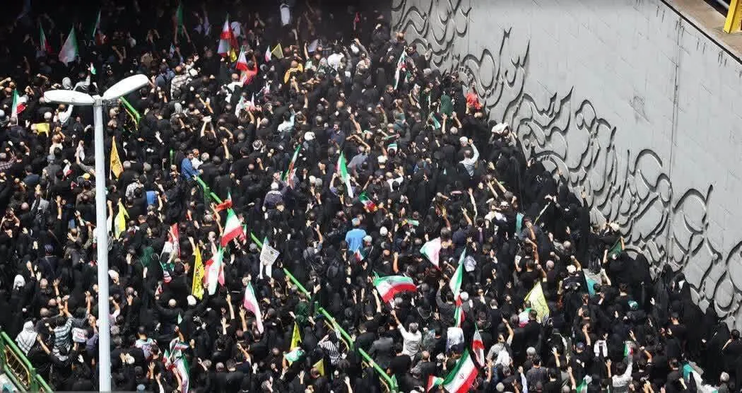 تشییع با شکوه پیکر شهدای مقاومت در تهران