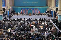 دیدار شرکت‌کنندگان در مسابقات بین‌المللی قرآن با رهبر معظم انقلاب