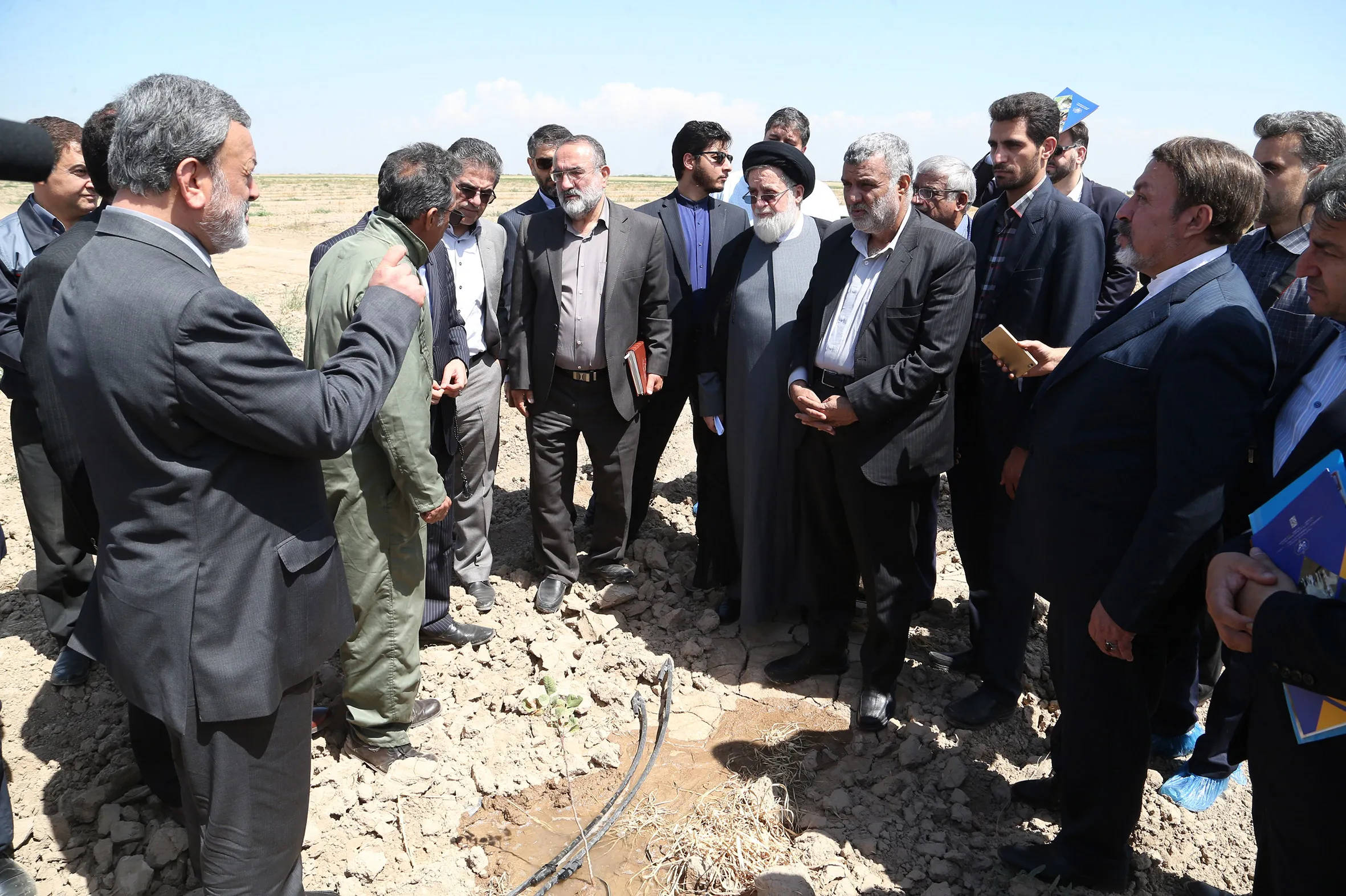 گزارش تصویری آئین افتتاح دو پروژه مهم کشاورزی سازمان اقتصادی کوثر در شهرستان ورامین 1397/02/25
